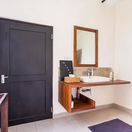 Bed and Breakfast Zarafa House Diani Beach Exterior foto